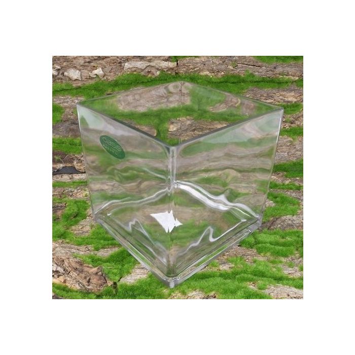18 x 18cm Glass Cube