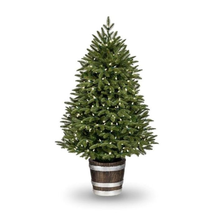 4.5ft Pine Resin Pot 405 Tips 300 Lights