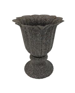 Sandringham Scalloped Urn 12 x 15.5cm