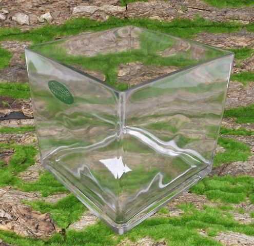 18 x 18cm Glass Cube-0