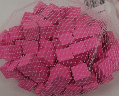 Wooden Cubes 1.5cm Pink x 100pcs-0