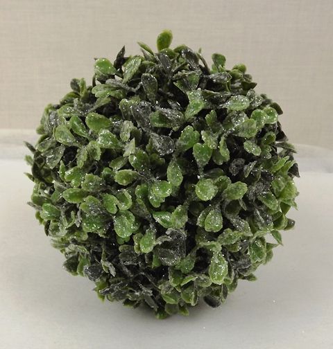 Boxwood Ball W Ice D15Cm-0