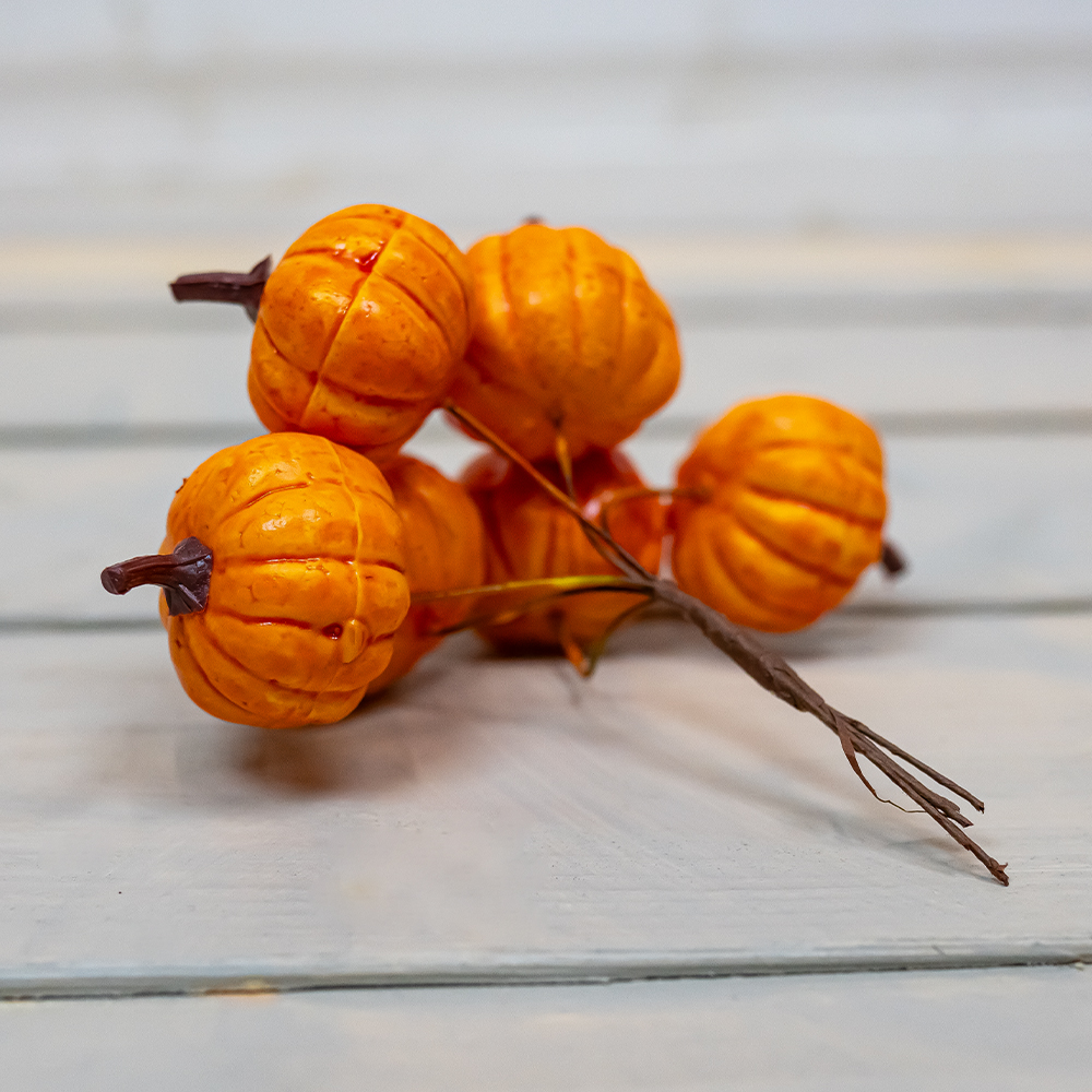 Pumpkins On A Wire - Orange 4cm x 24-25289
