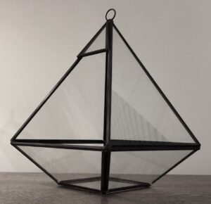 Black Rhombus Terrarium 26 x 20cm-0