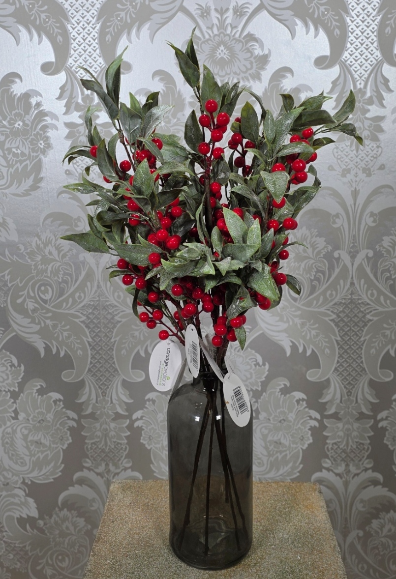 55cm Leaf & Berry Spray – Red/Green (55cm long)