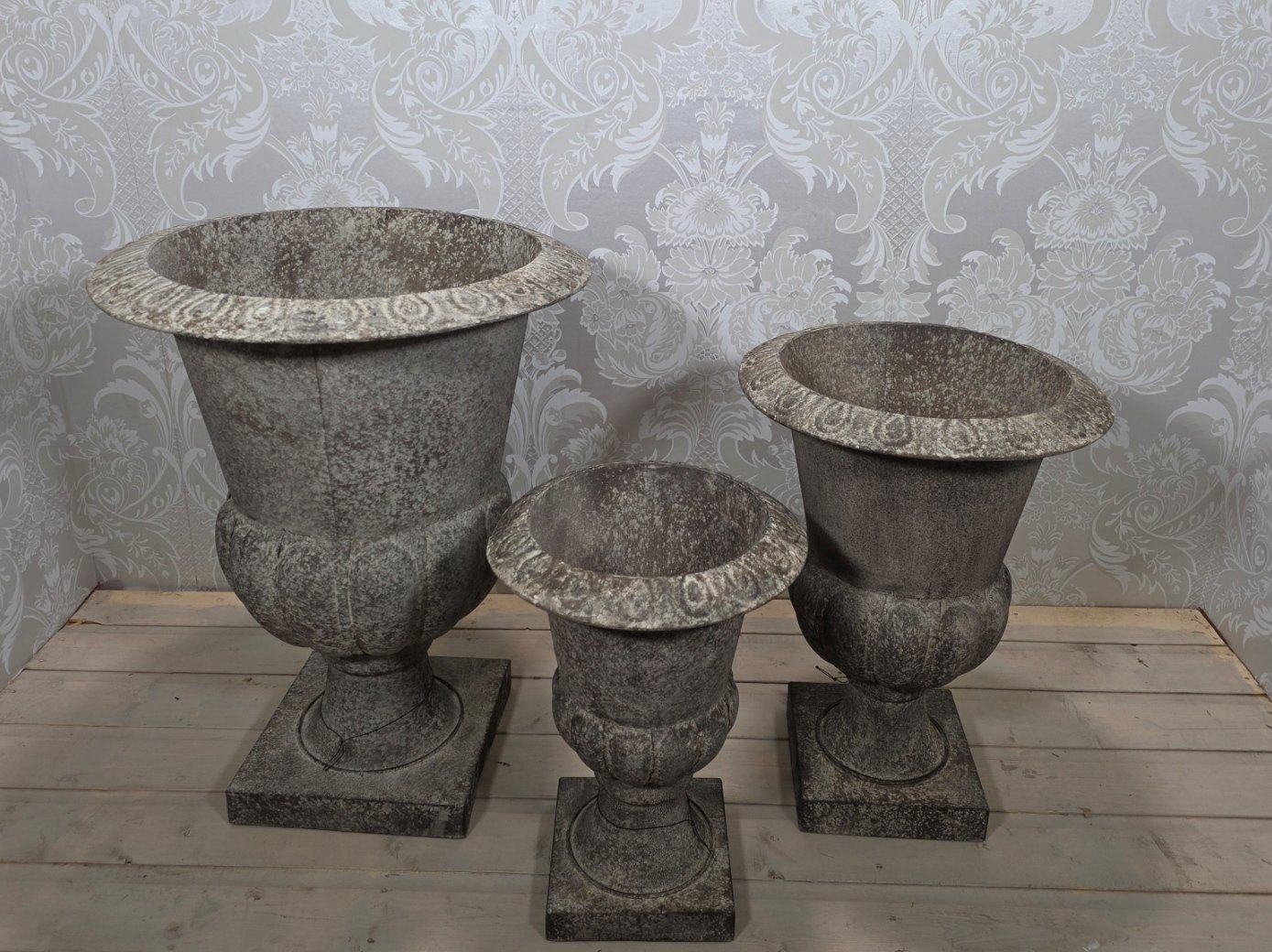 Sandringham Giant Footed Urn 68cm
